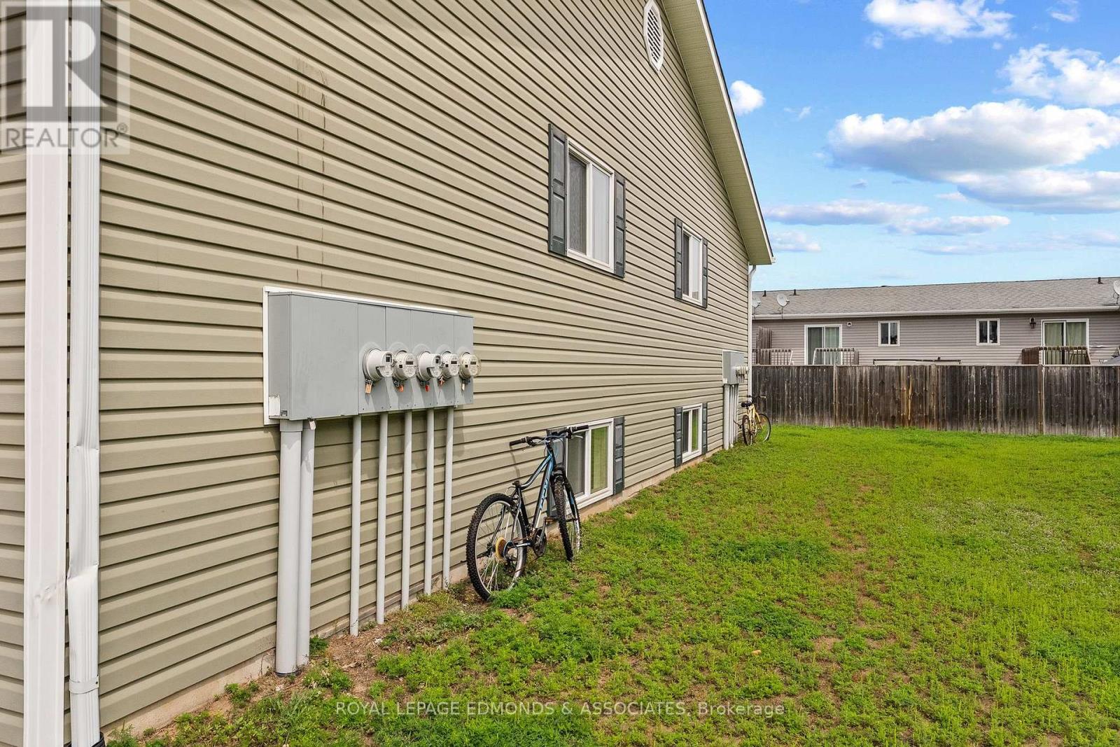 5 Renfrew Street Property Photo 5