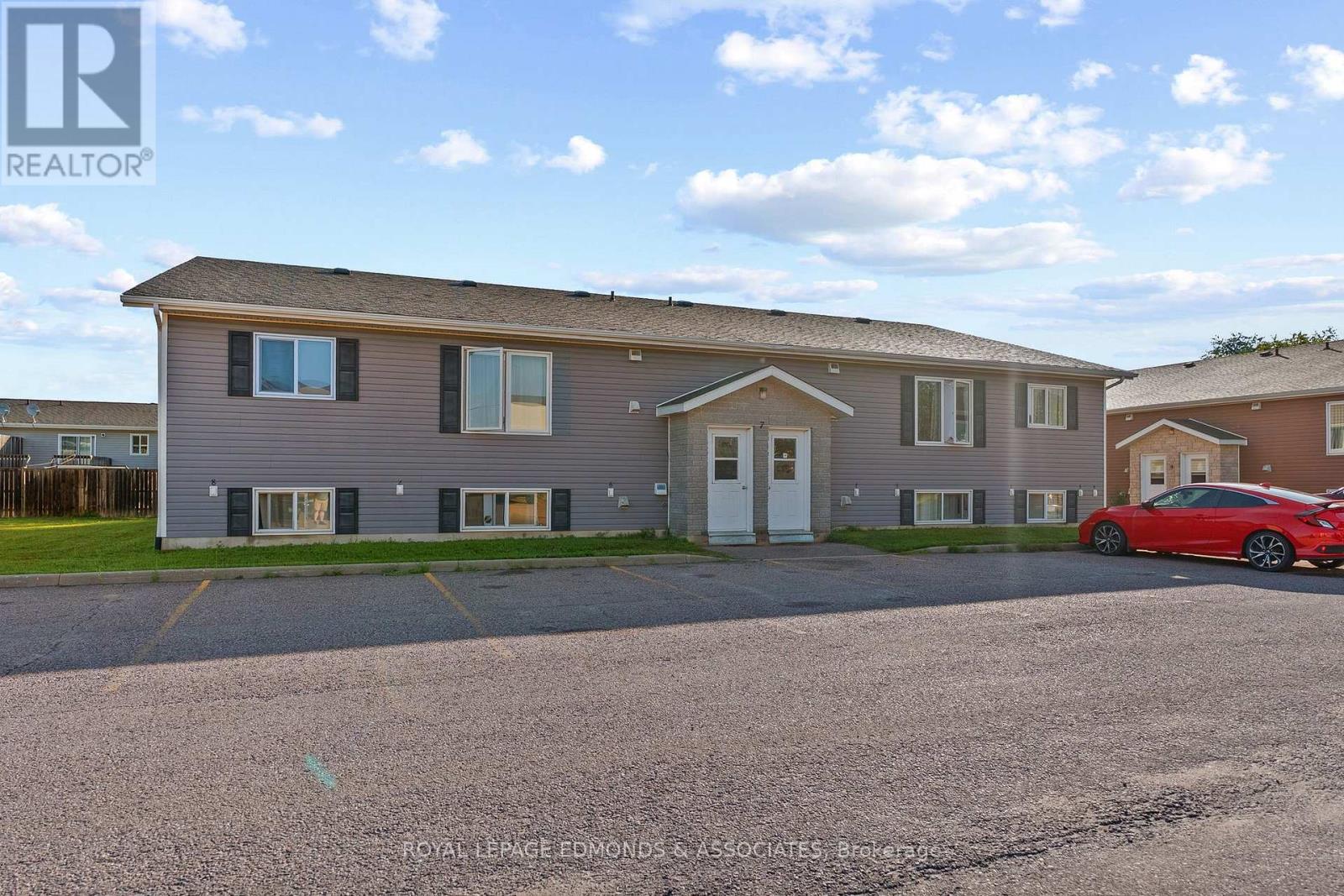 5 Renfrew Street Property Photo 8