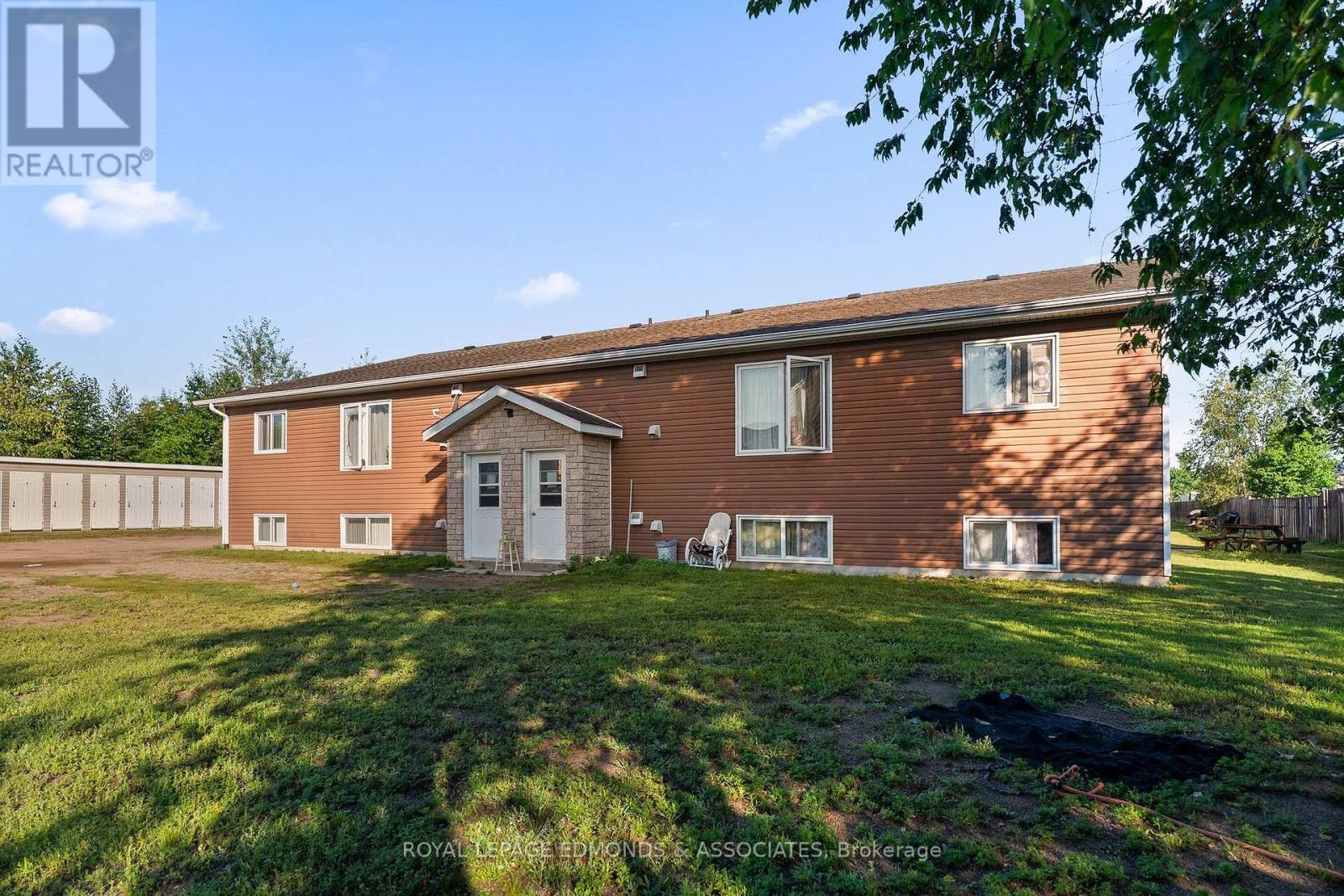 5 Renfrew Street Property Photo 13