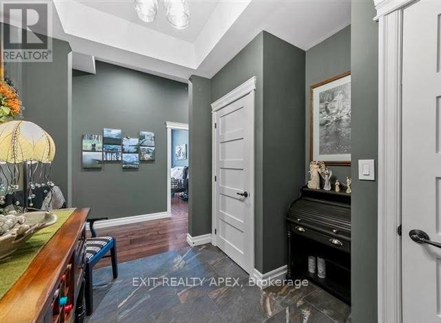 1602 - 1225 Riverside Drive Property Photo 11