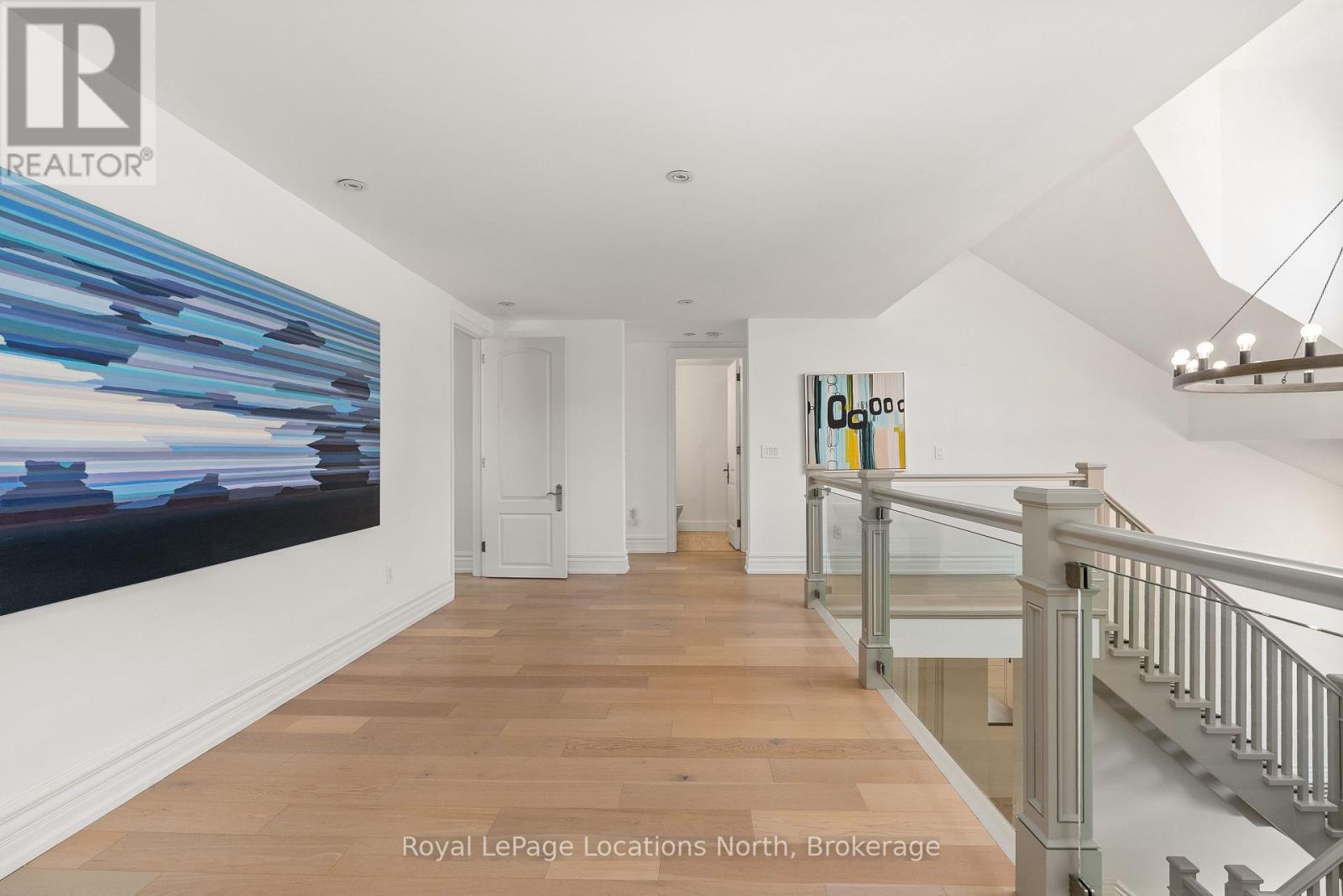 109 Hemlock Court W Property Photo 17