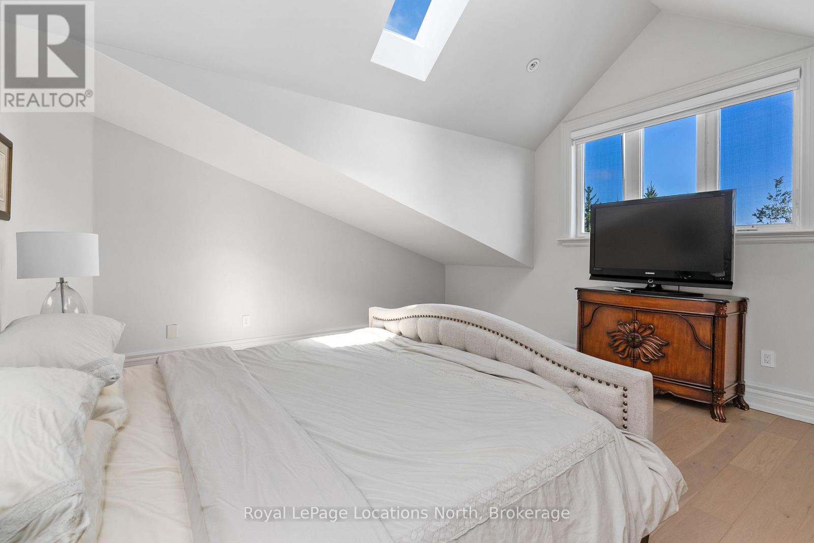 109 Hemlock Court W Property Photo 22