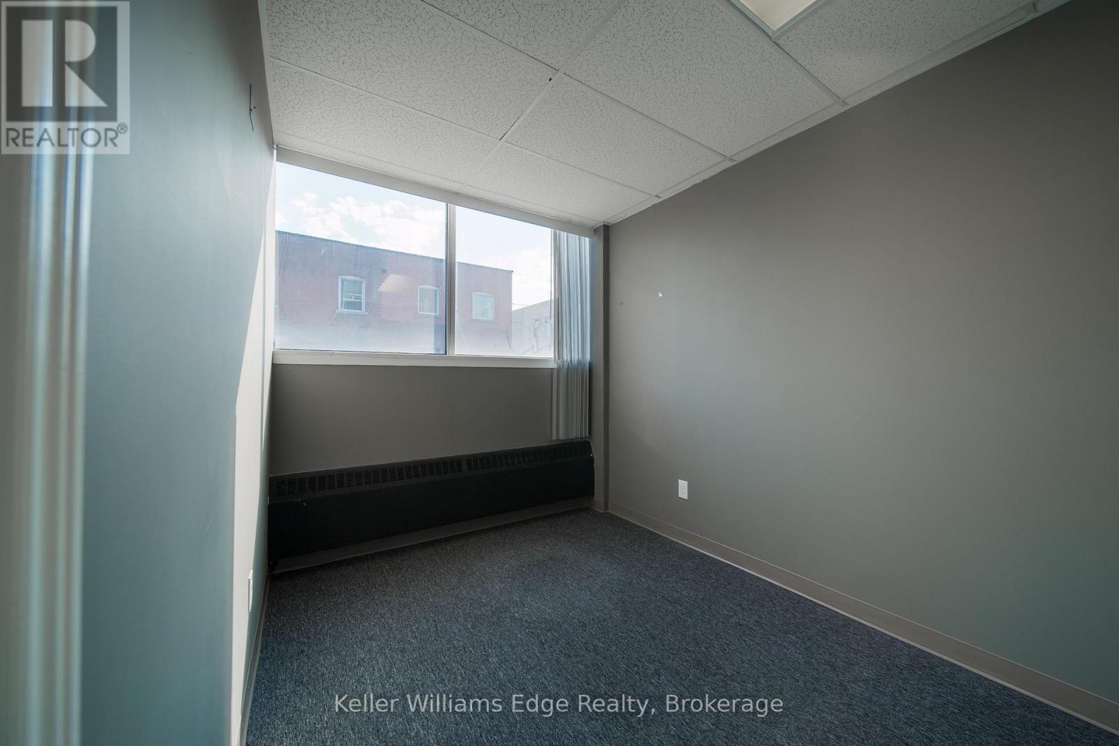 11 King Street Property Photo 14