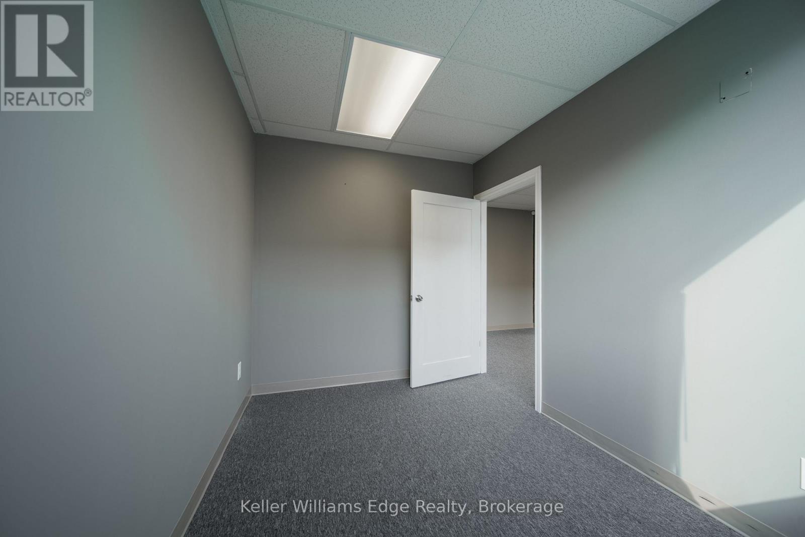 11 King Street Property Photo 15