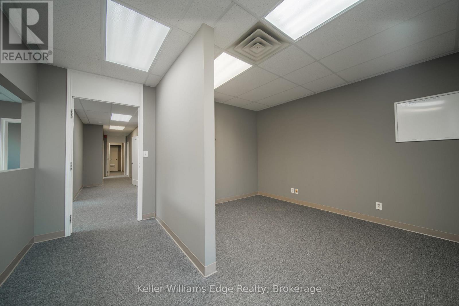 11 King Street Property Photo 16