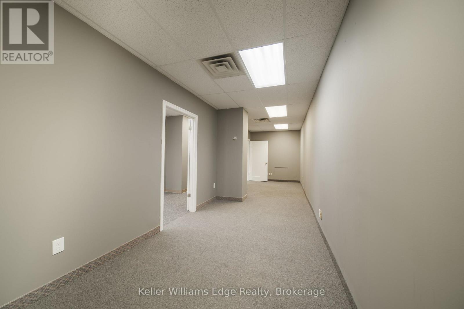 11 King Street Property Photo 19