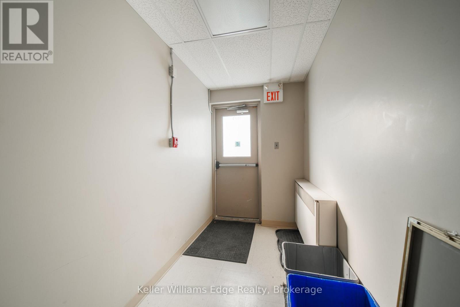 11 King Street Property Photo 21