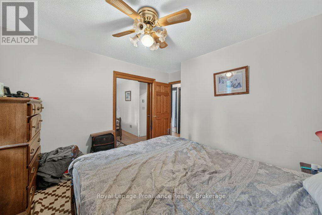 17 West Park Lane/ 32 Tall Pine Road Property Photo 20
