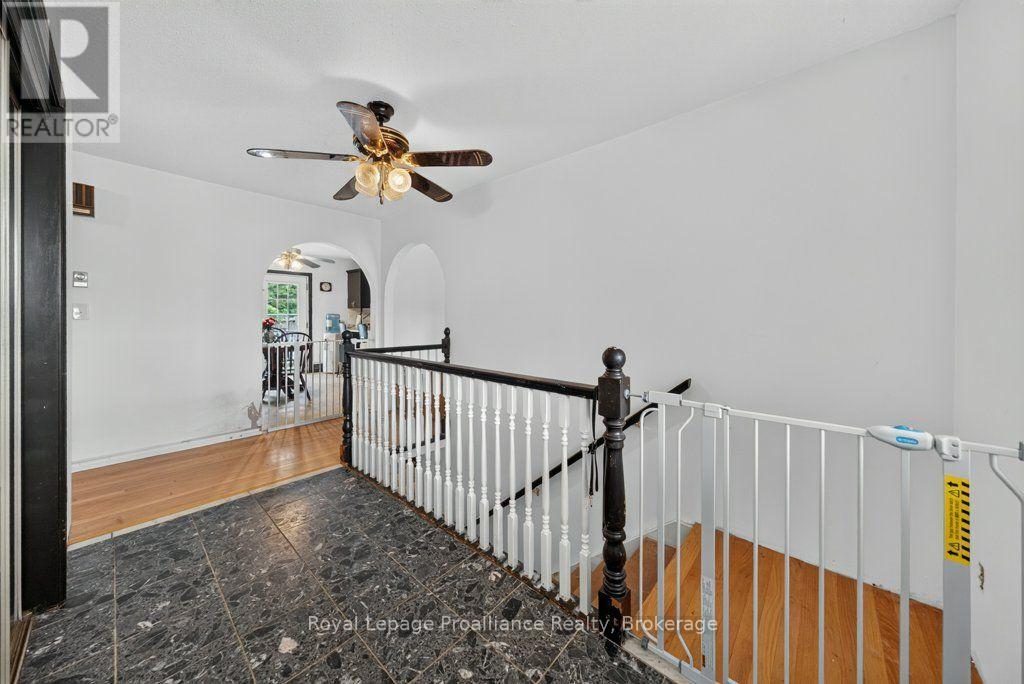 17 West Park Lane/ 32 Tall Pine Road Property Photo 32