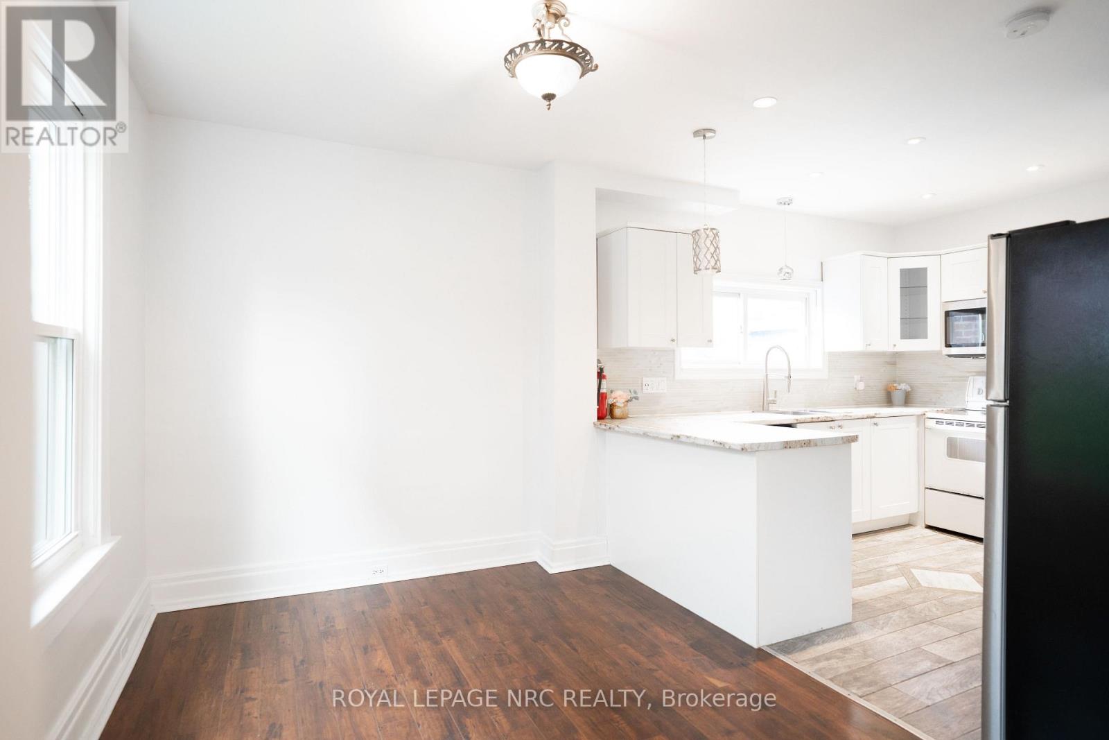 4713 Cookman Crescent N Property Photo 8