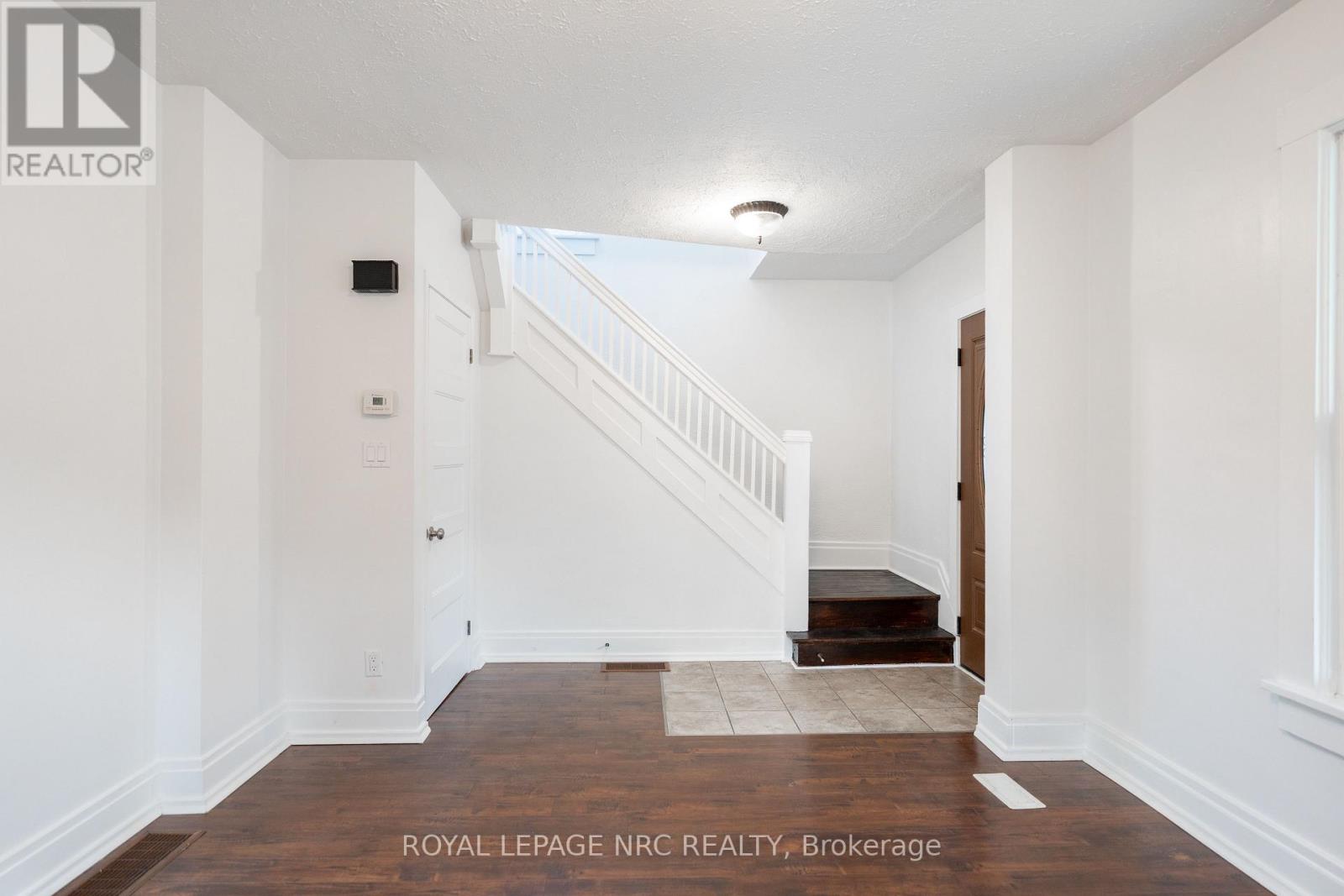 4713 Cookman Crescent N Property Photo 13