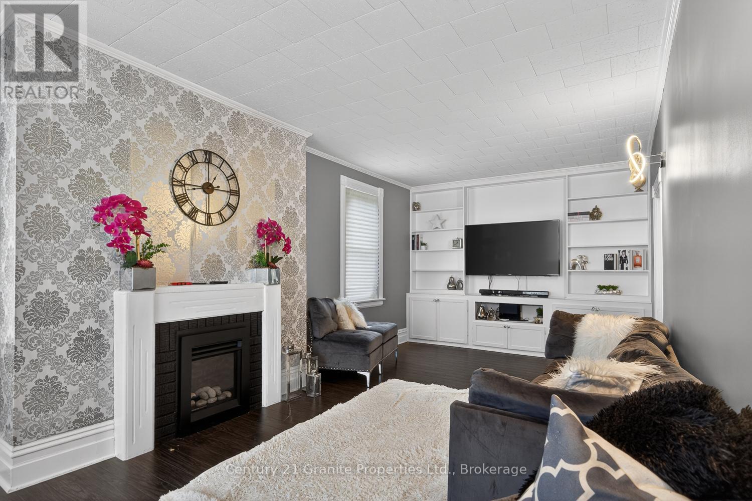 50 William Street Property Photo 17