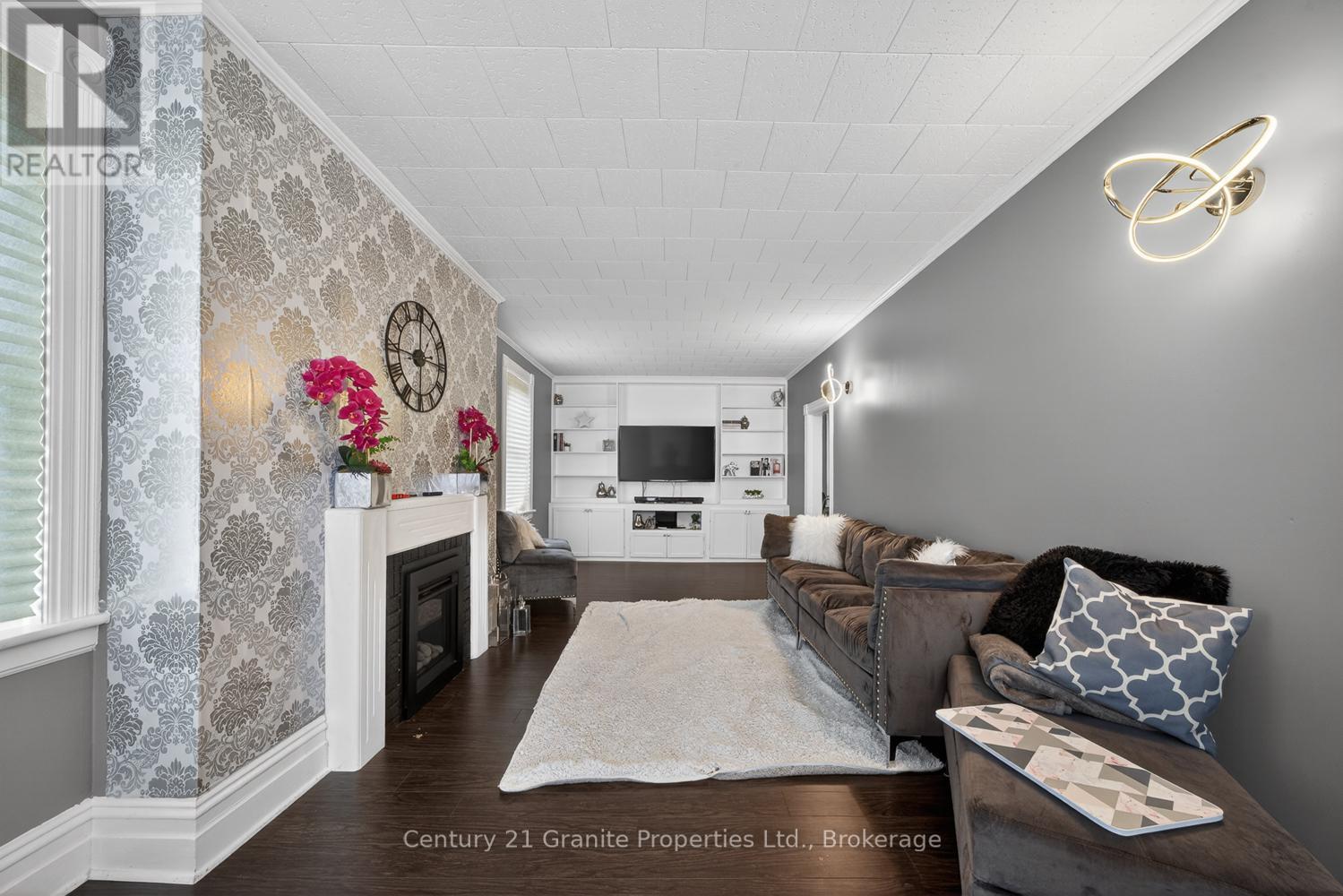 50 William Street Property Photo 19