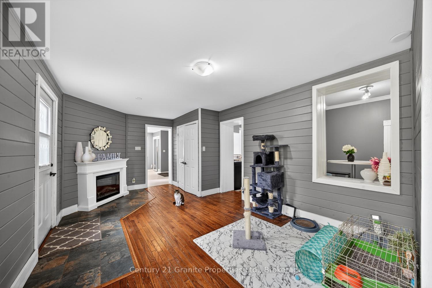 50 William Street Property Photo 21