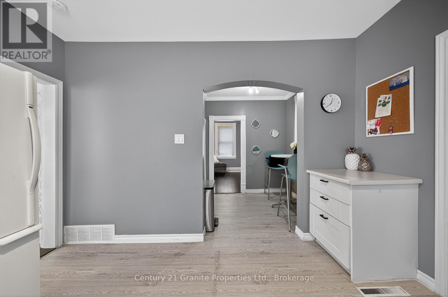 50 William Street Property Photo 28