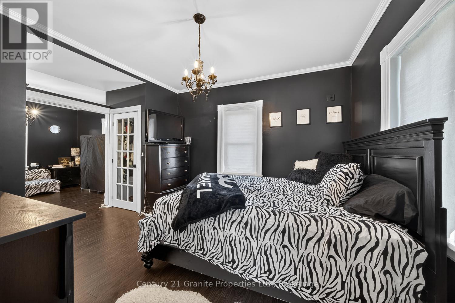 50 William Street Property Photo 43