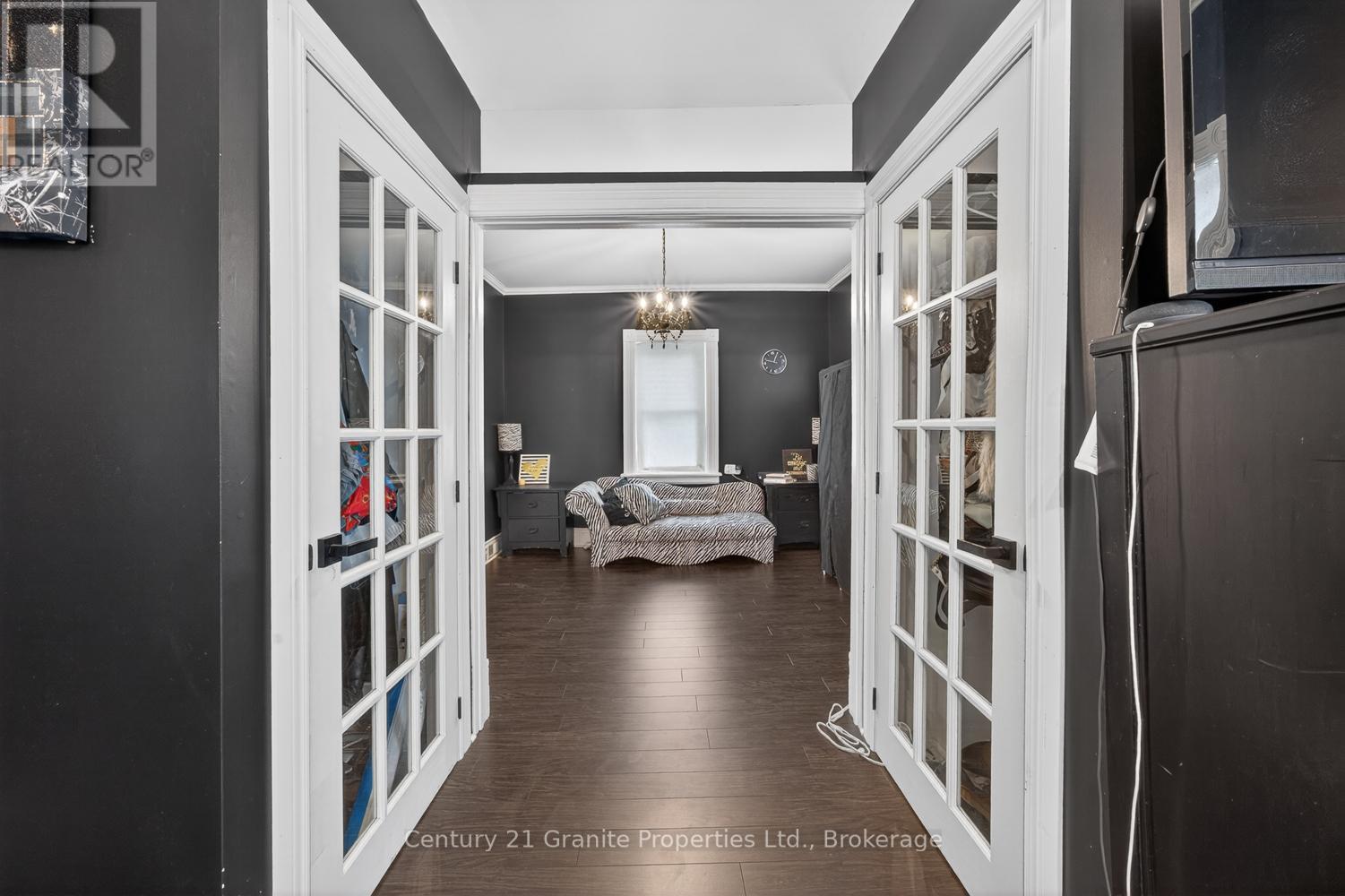 50 William Street Property Photo 44