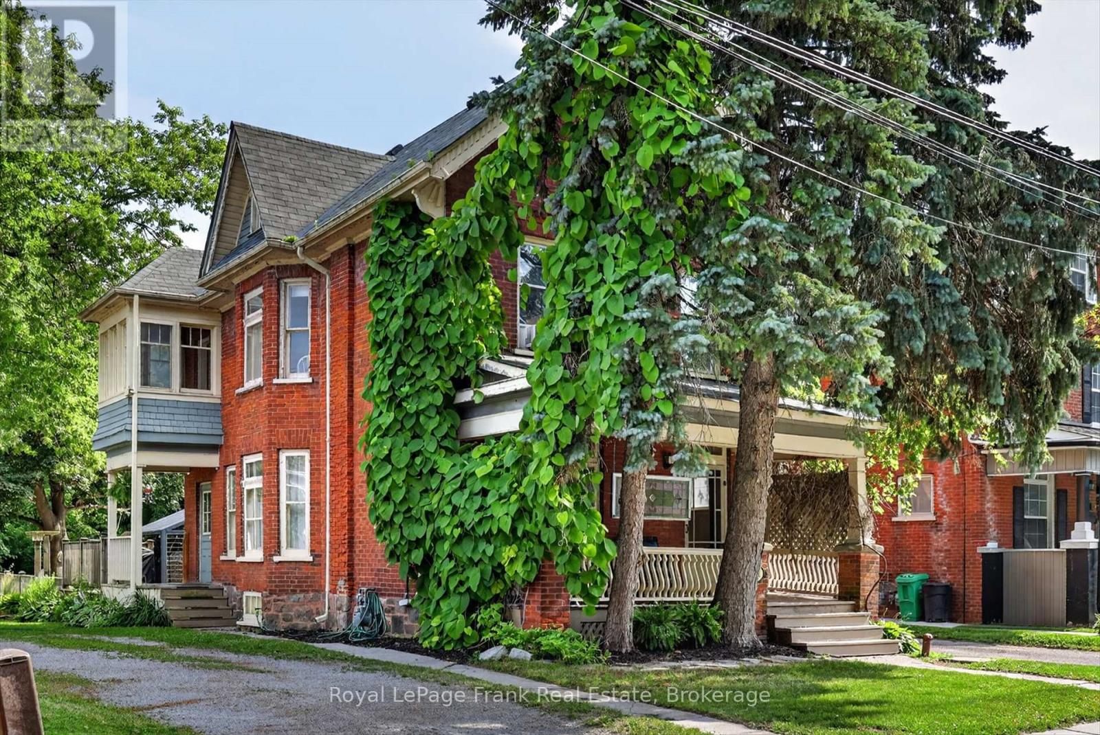121 ROMAINE STREET