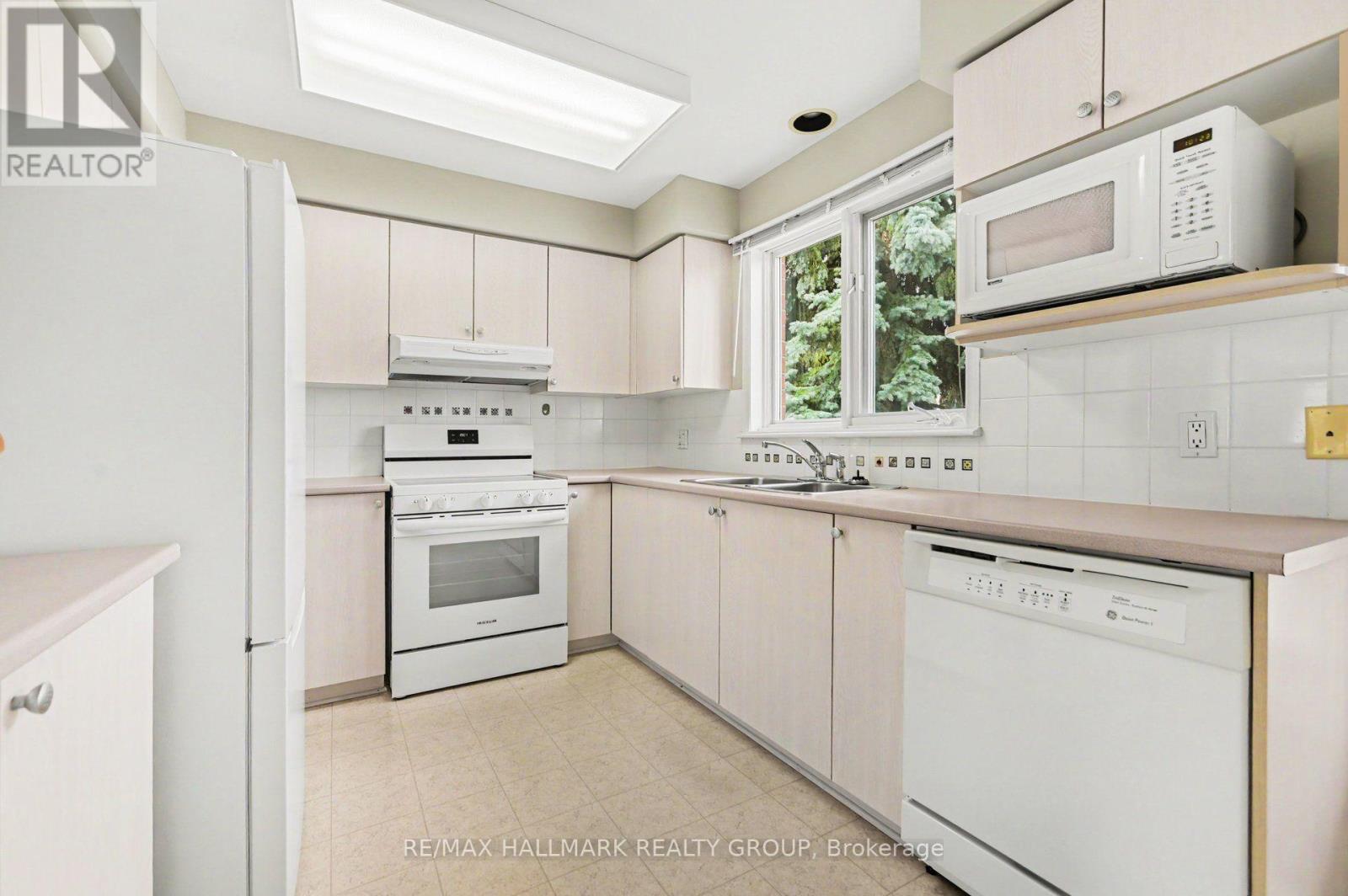 4429 Harper Avenue Property Photo 9