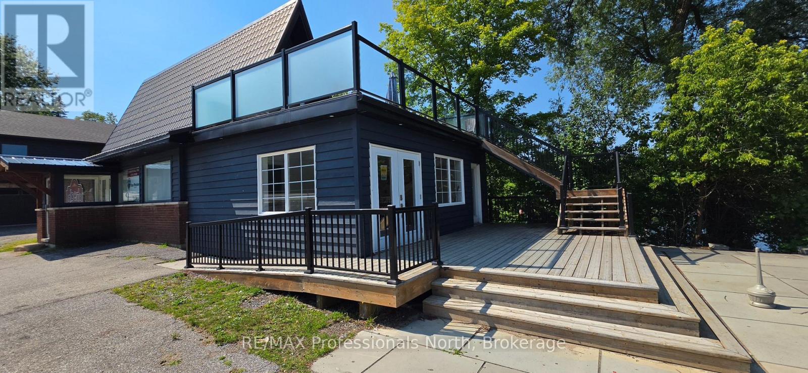 8 Park Drive Property Photo 7
