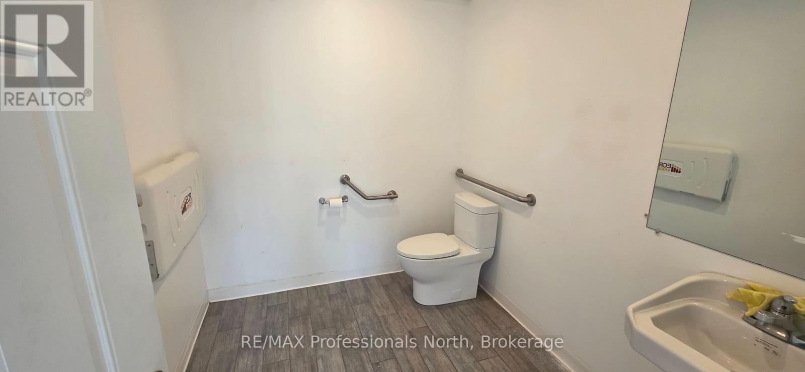 8 Park Drive Property Photo 24
