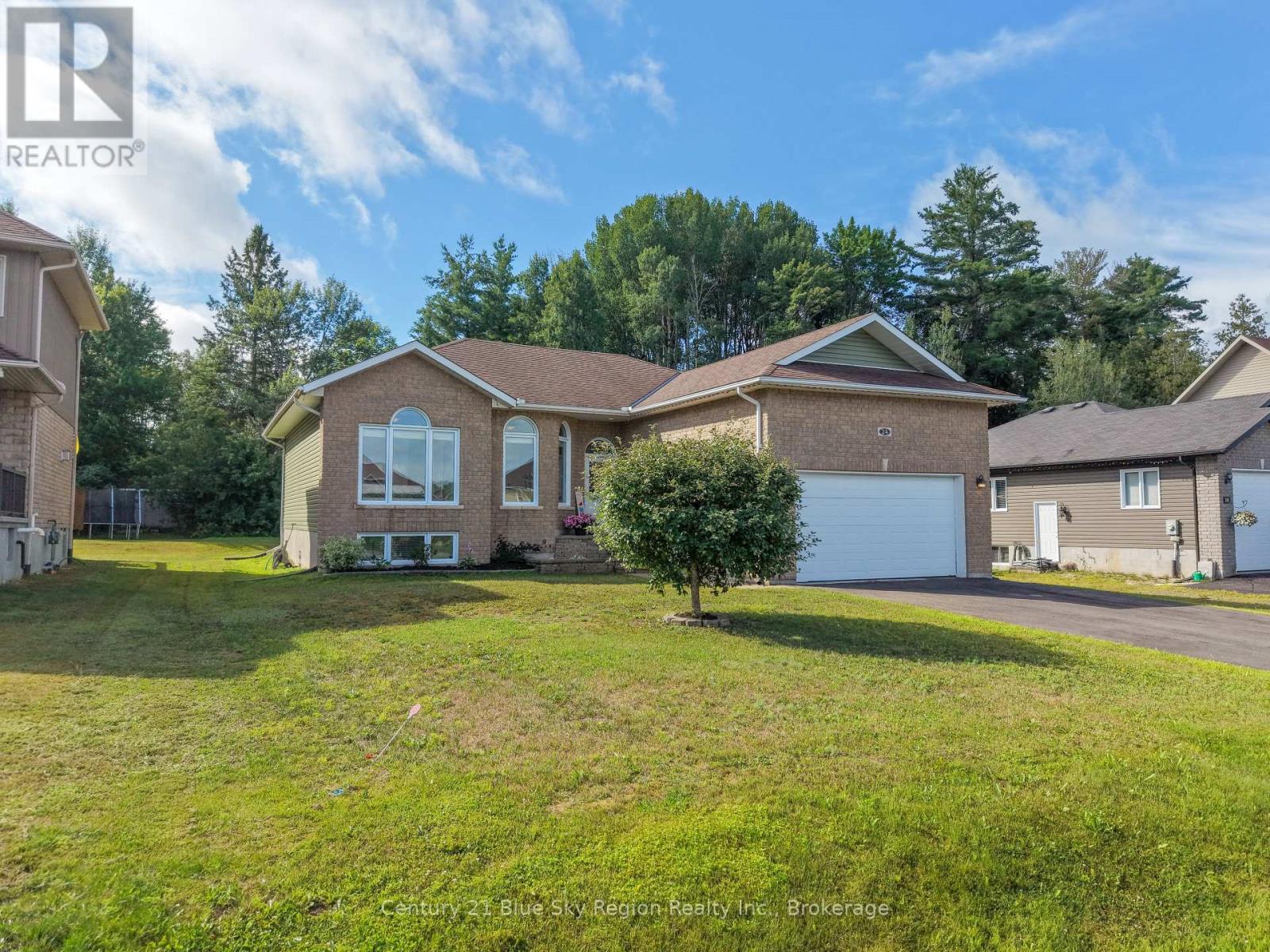 24 Osprey Crescent Property Photo 1