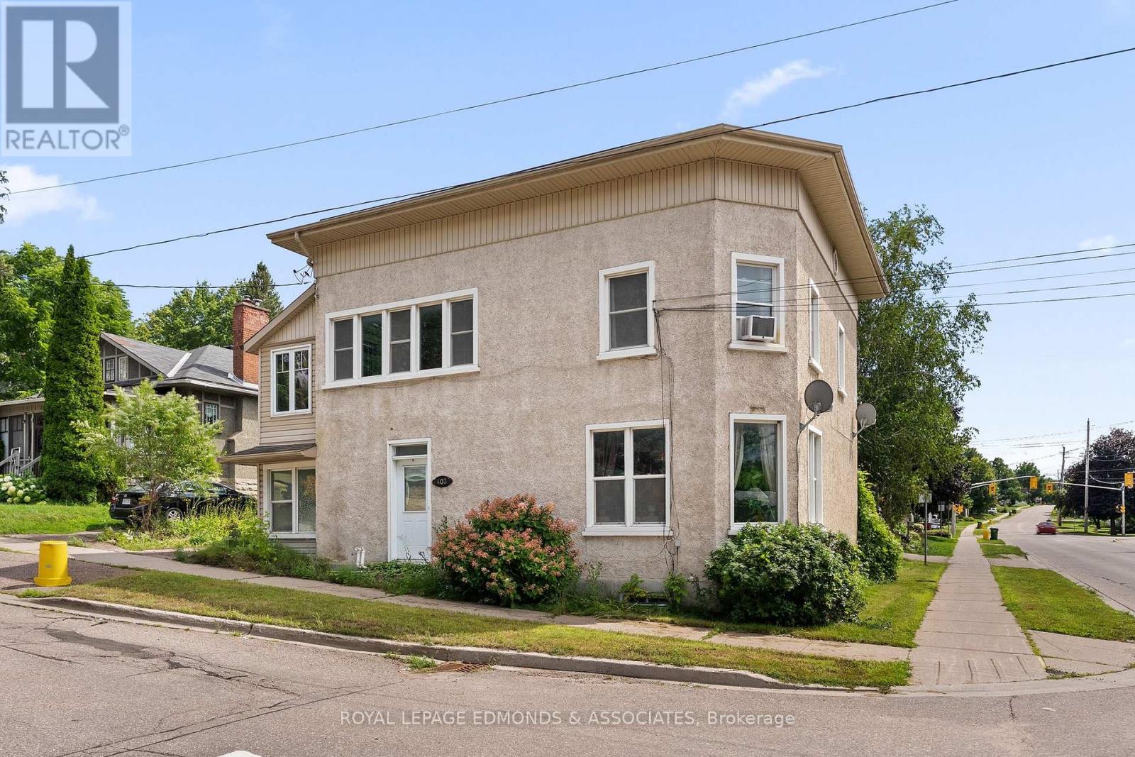 403 MACKAY STREET