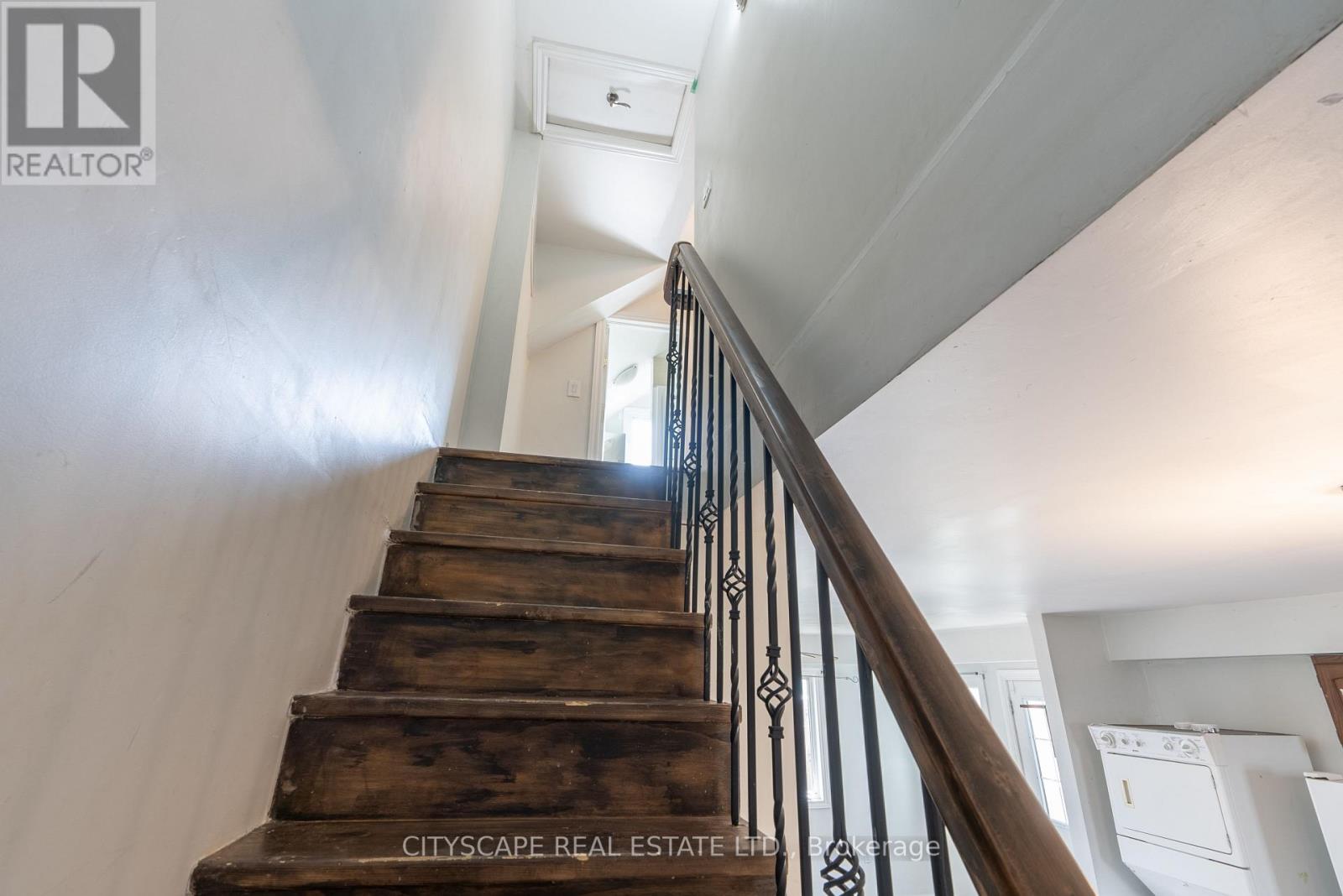 408 William Street Property Photo 25
