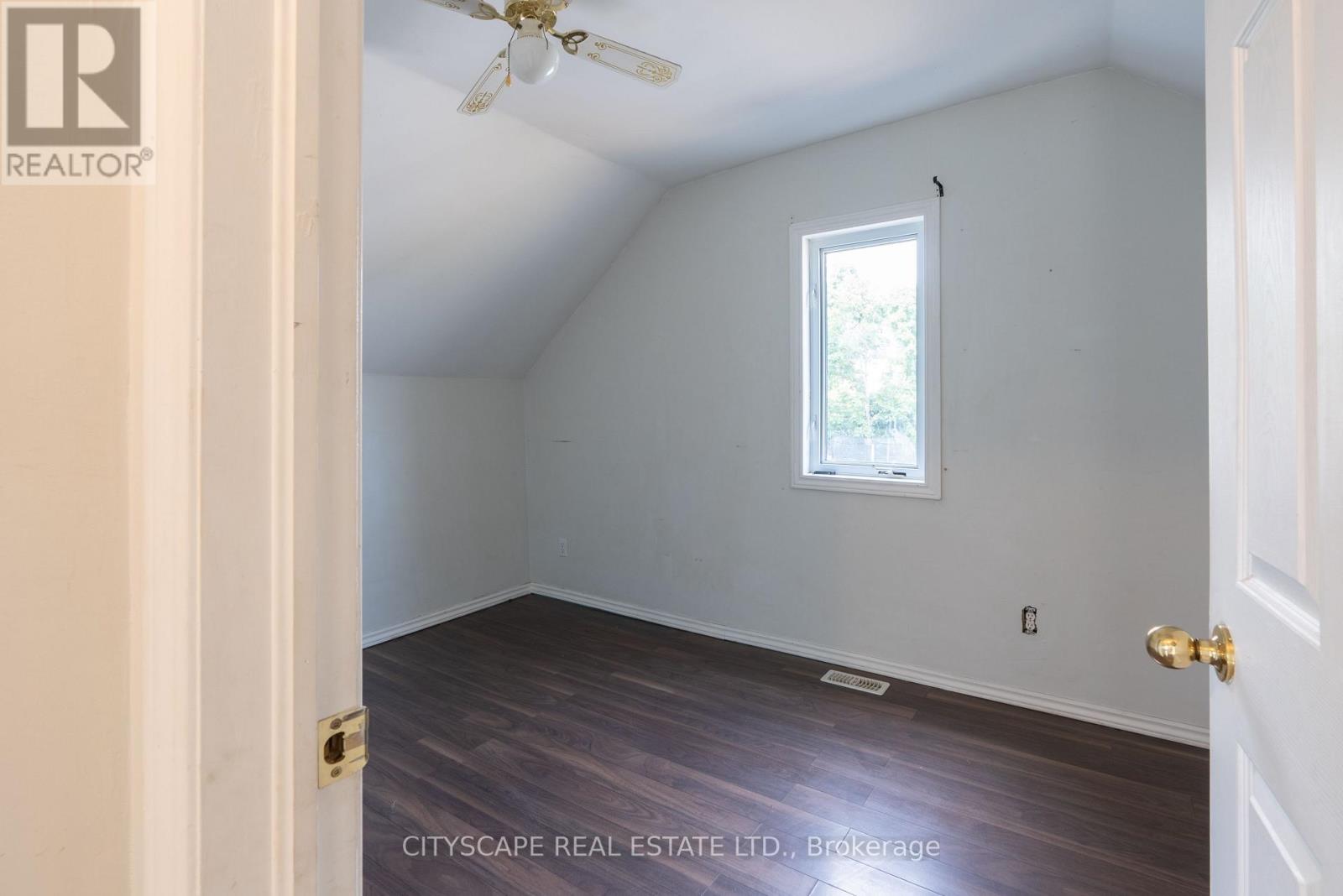 408 William Street Property Photo 27