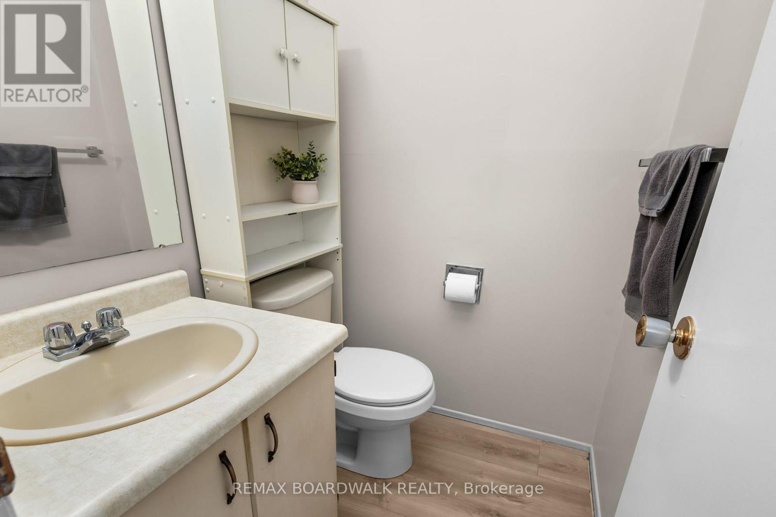 52 Baneberry Crescent Property Photo 15