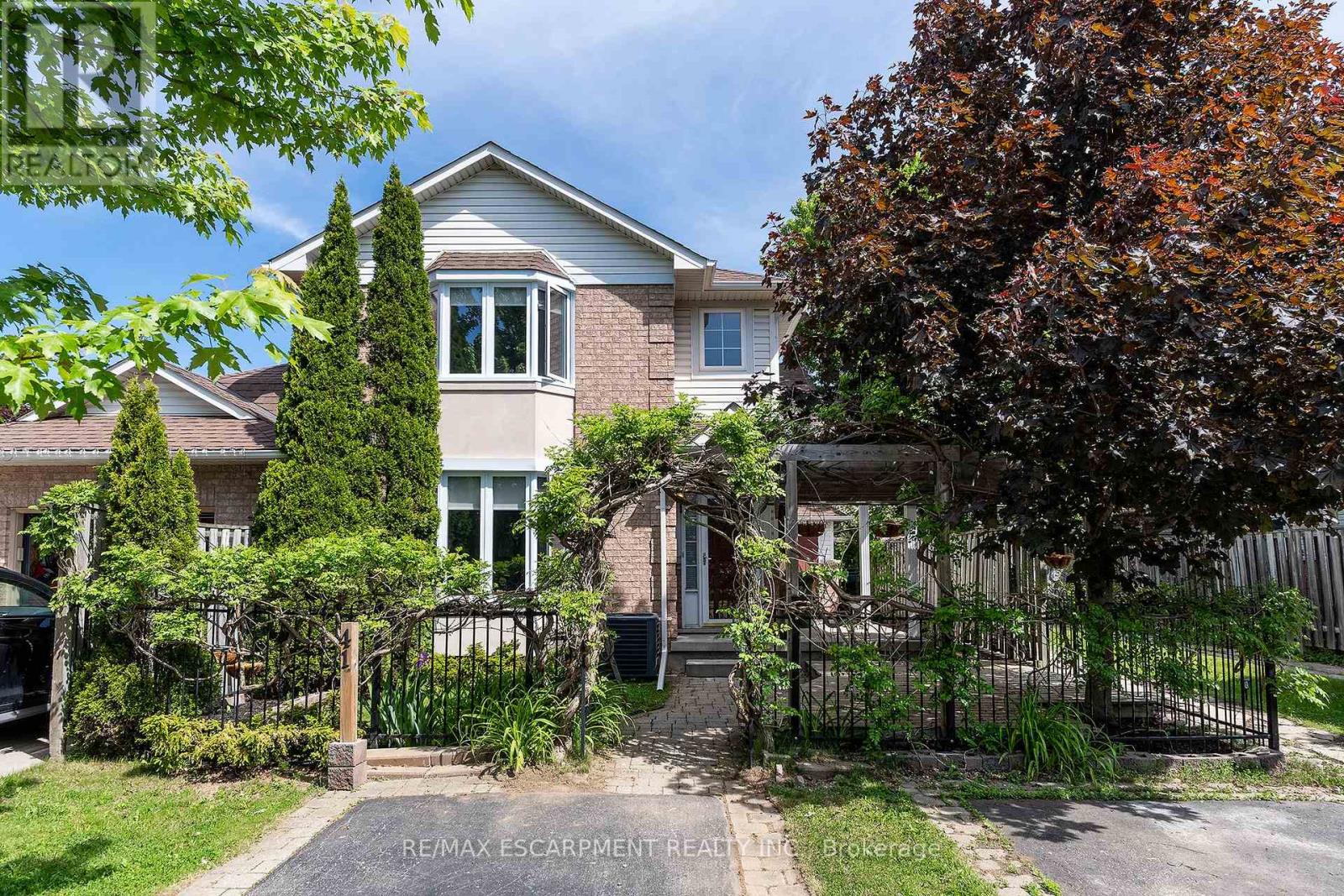 41 VALRIDGE DRIVE Property Photo 1