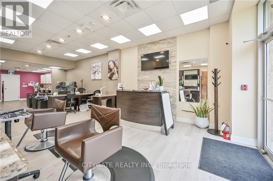 1B - 1686 MAIN STREET W