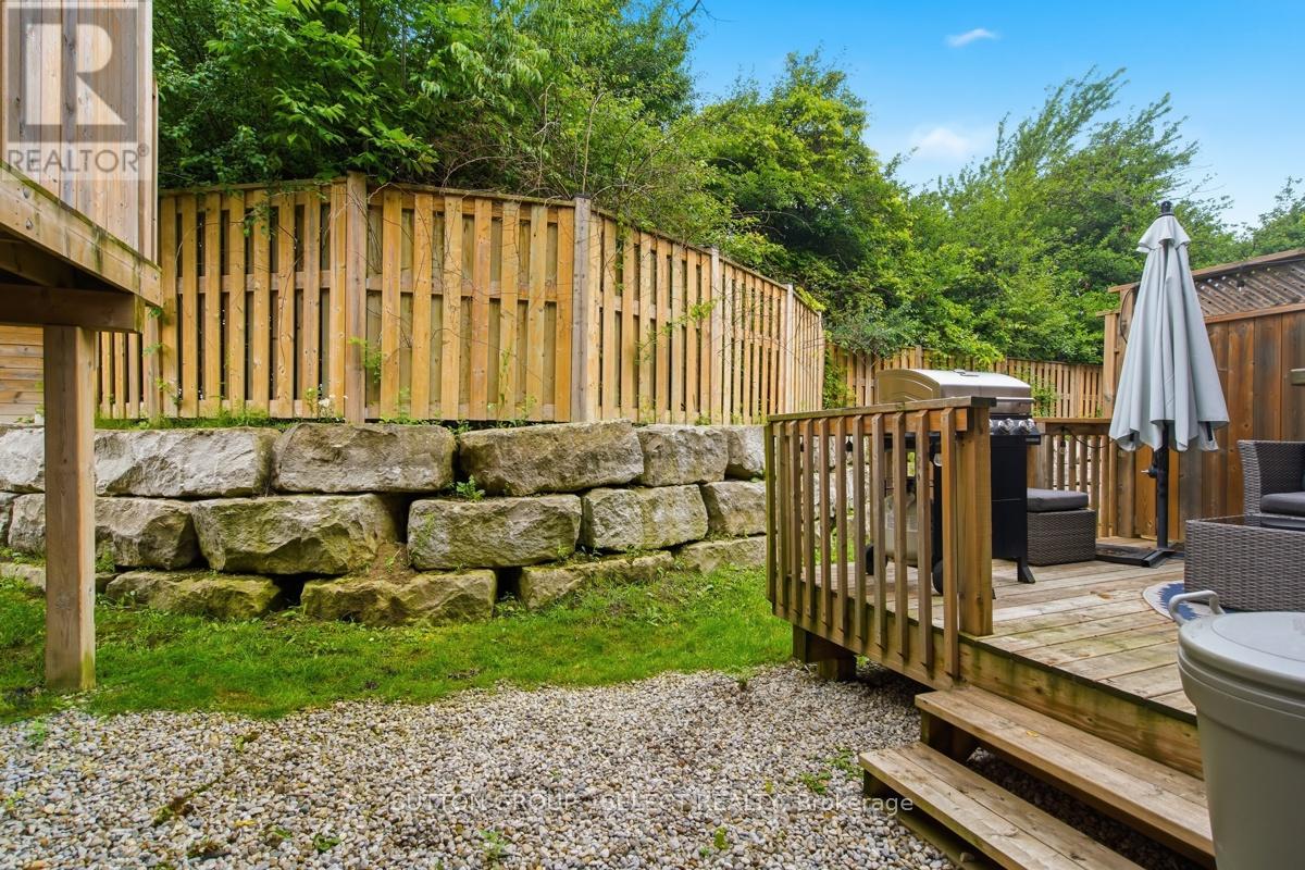 21 - 1110 Meadowlark Ridge Property Photo 37