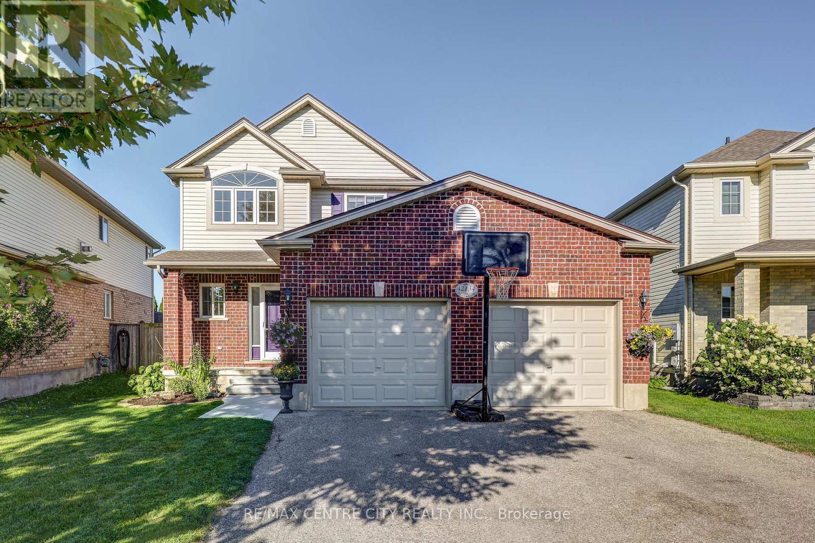 42134 Mcbain Line Property Photo 1