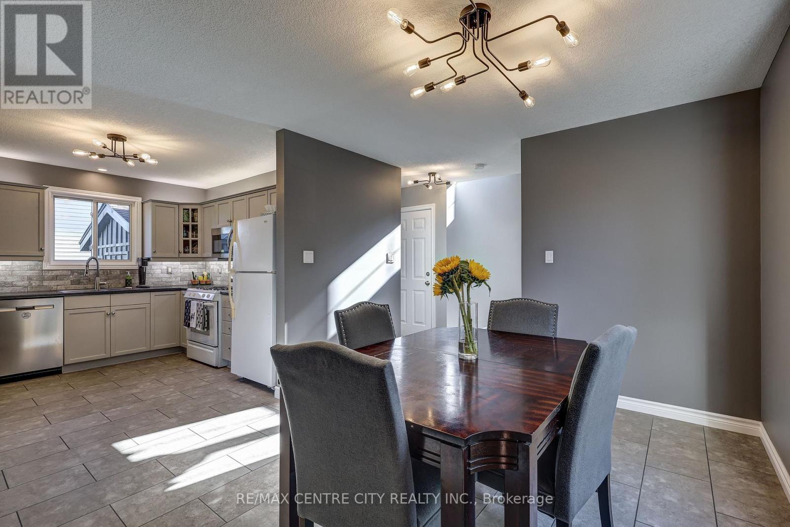 42134 Mcbain Line Property Photo 8