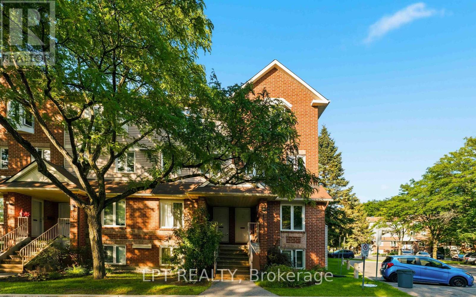 B - 6722 Jeanne D'arc Boulevard N Property Photo 1