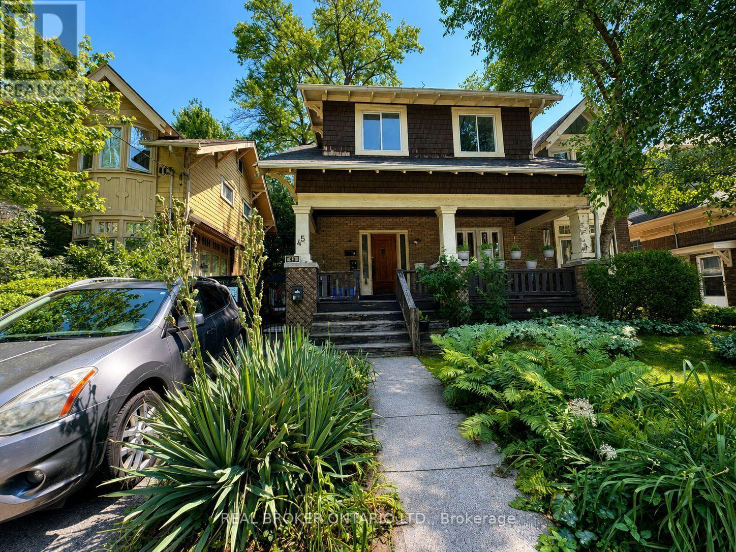 #2 - 45 FAIRLEIGH CRESCENT
