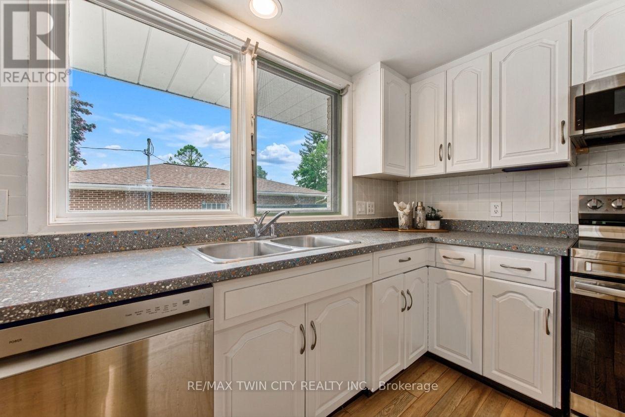104 Springbank Crescent Property Photo 10