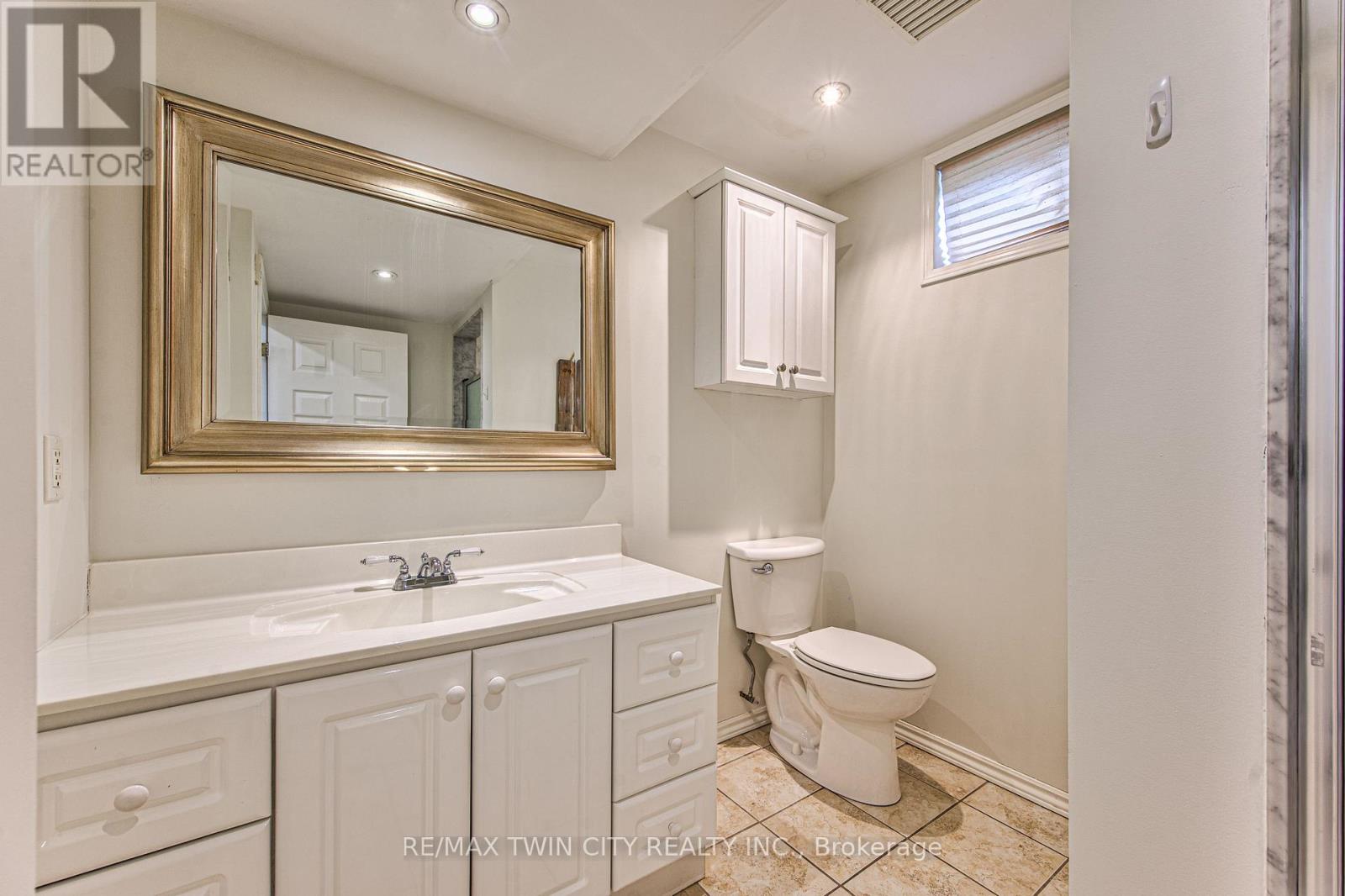 104 Springbank Crescent Property Photo 25