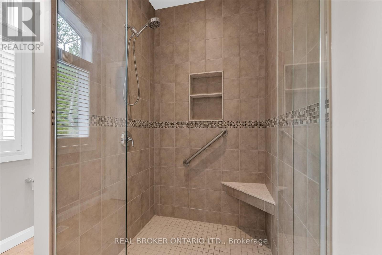 40 Third Line Road Property Photo 26