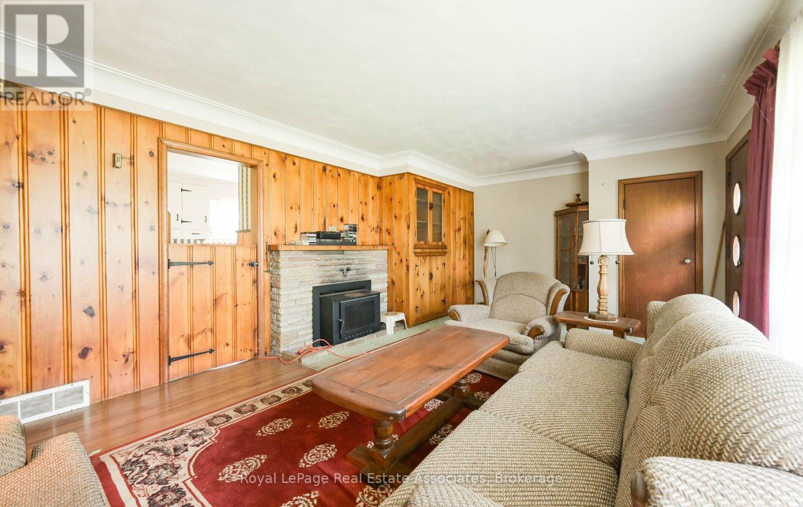 27 Rothsay Avenue Property Photo 5
