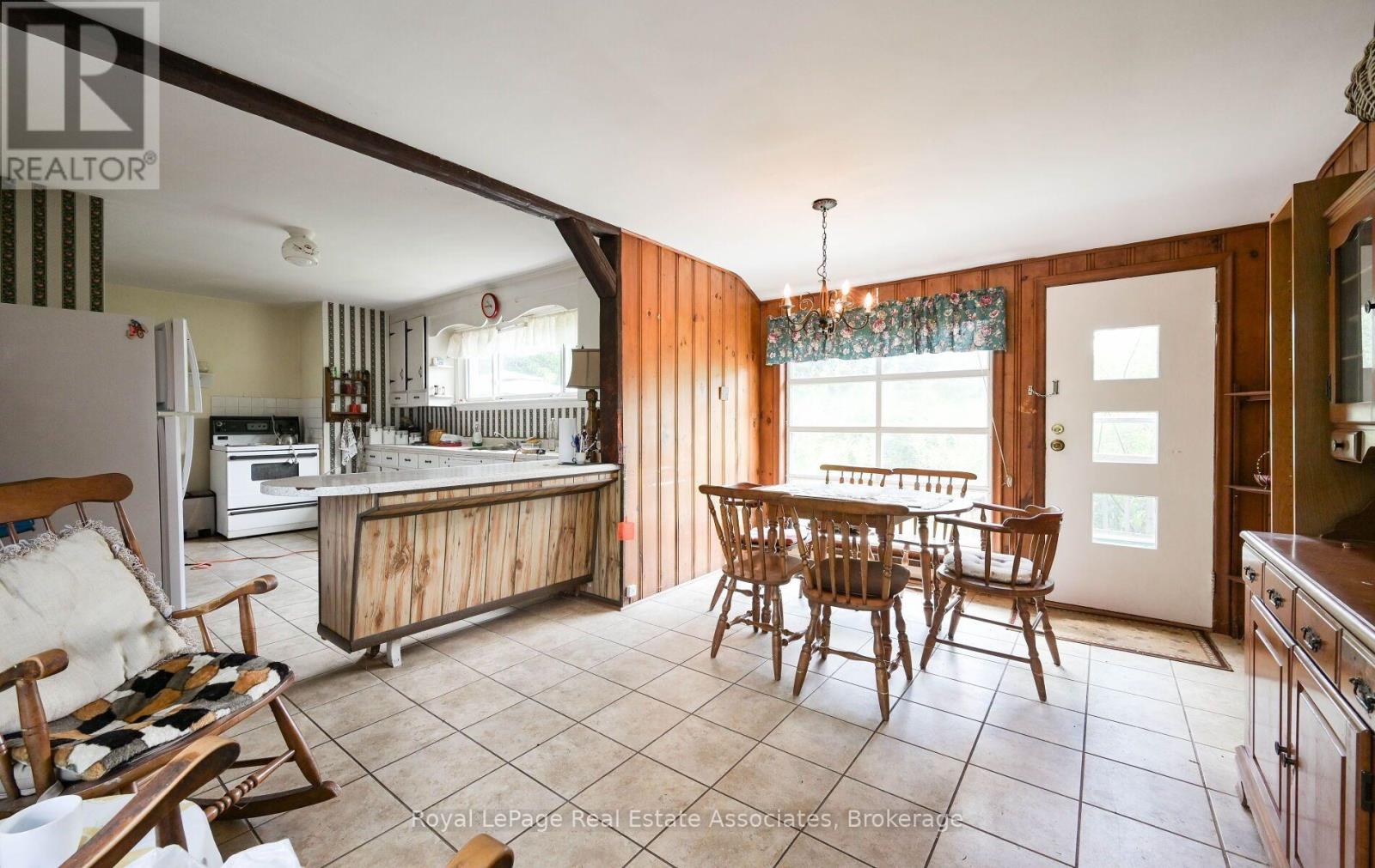 27 Rothsay Avenue Property Photo 12