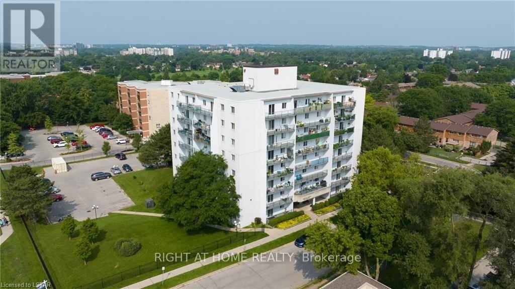 801 - 986 Huron Street Property Photo 1