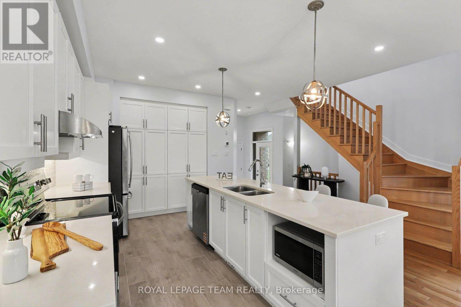 590 Triangle Street Property Photo 11