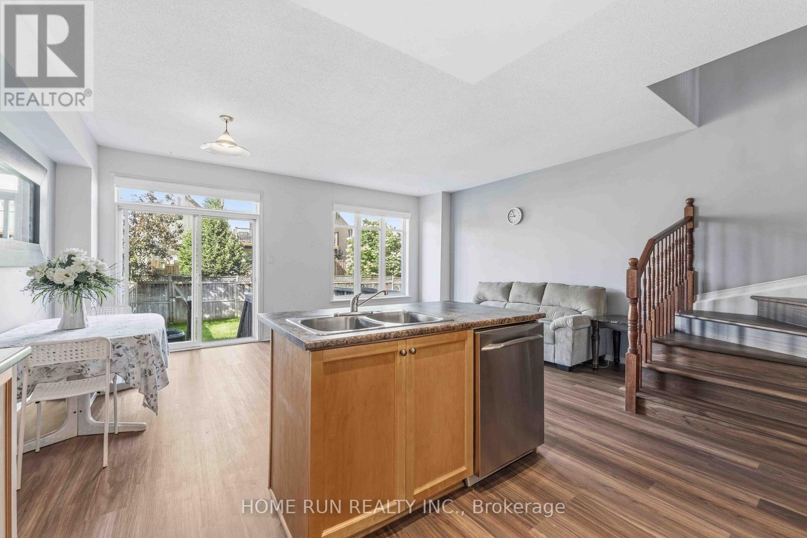 230 Badgeley Avenue Property Photo 7