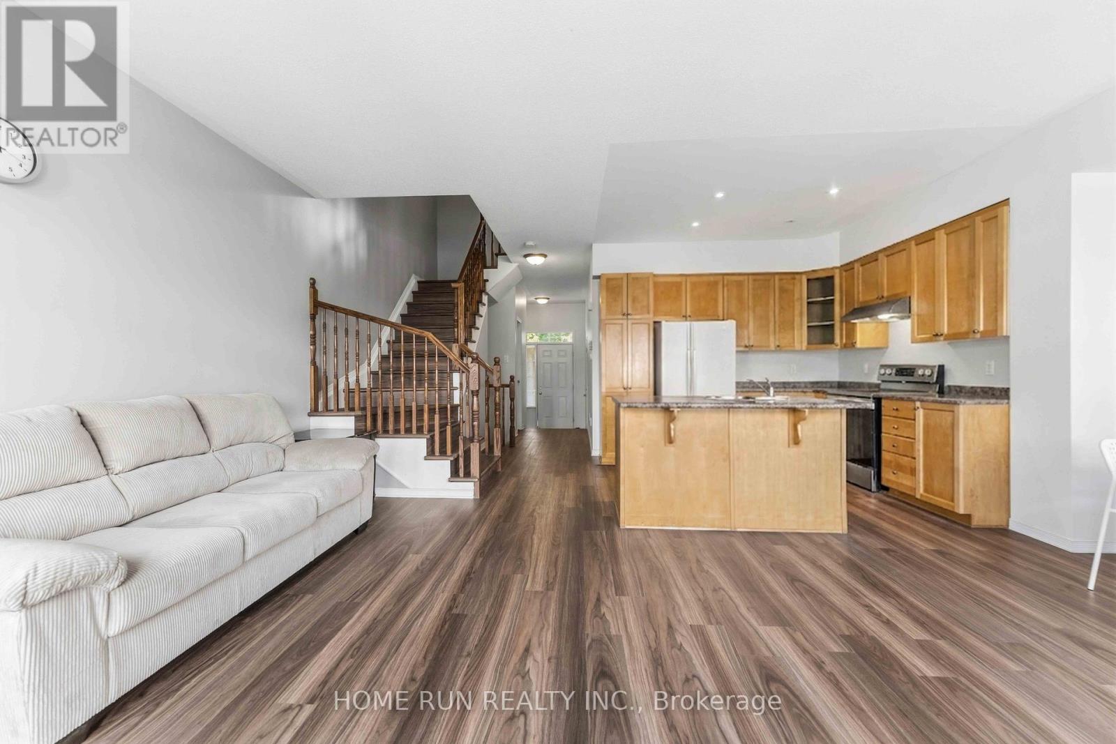 230 Badgeley Avenue Property Photo 10