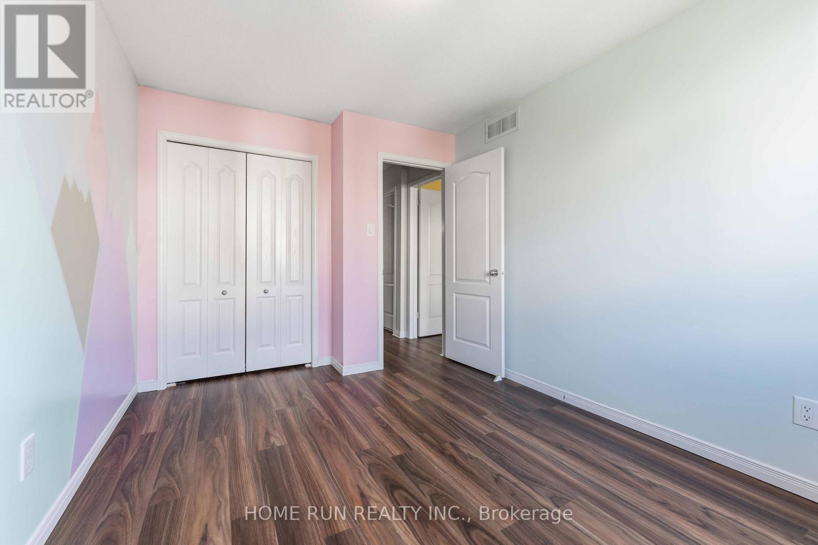230 Badgeley Avenue Property Photo 23