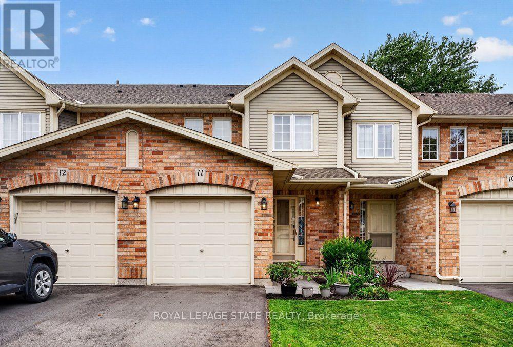 11 - 44 FRANCES AVENUE