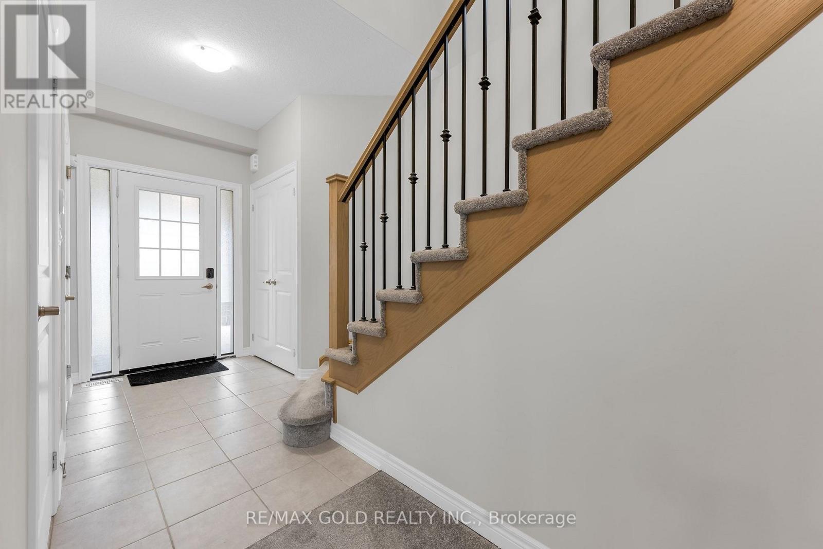 83 Pinot Crescent Property Photo 2
