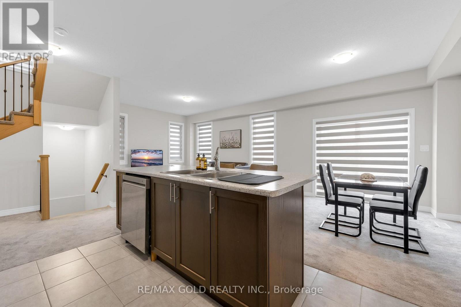 83 Pinot Crescent Property Photo 10